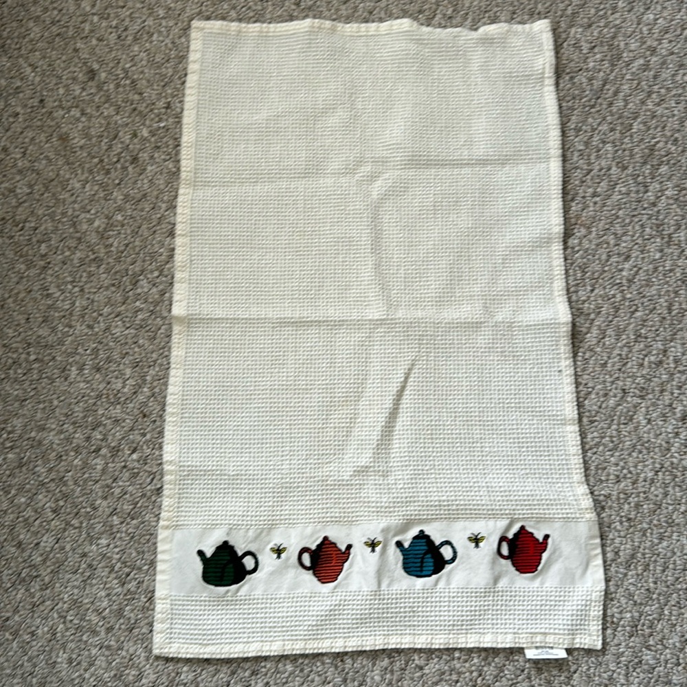 Crate and Barrel teapot themed tea towel